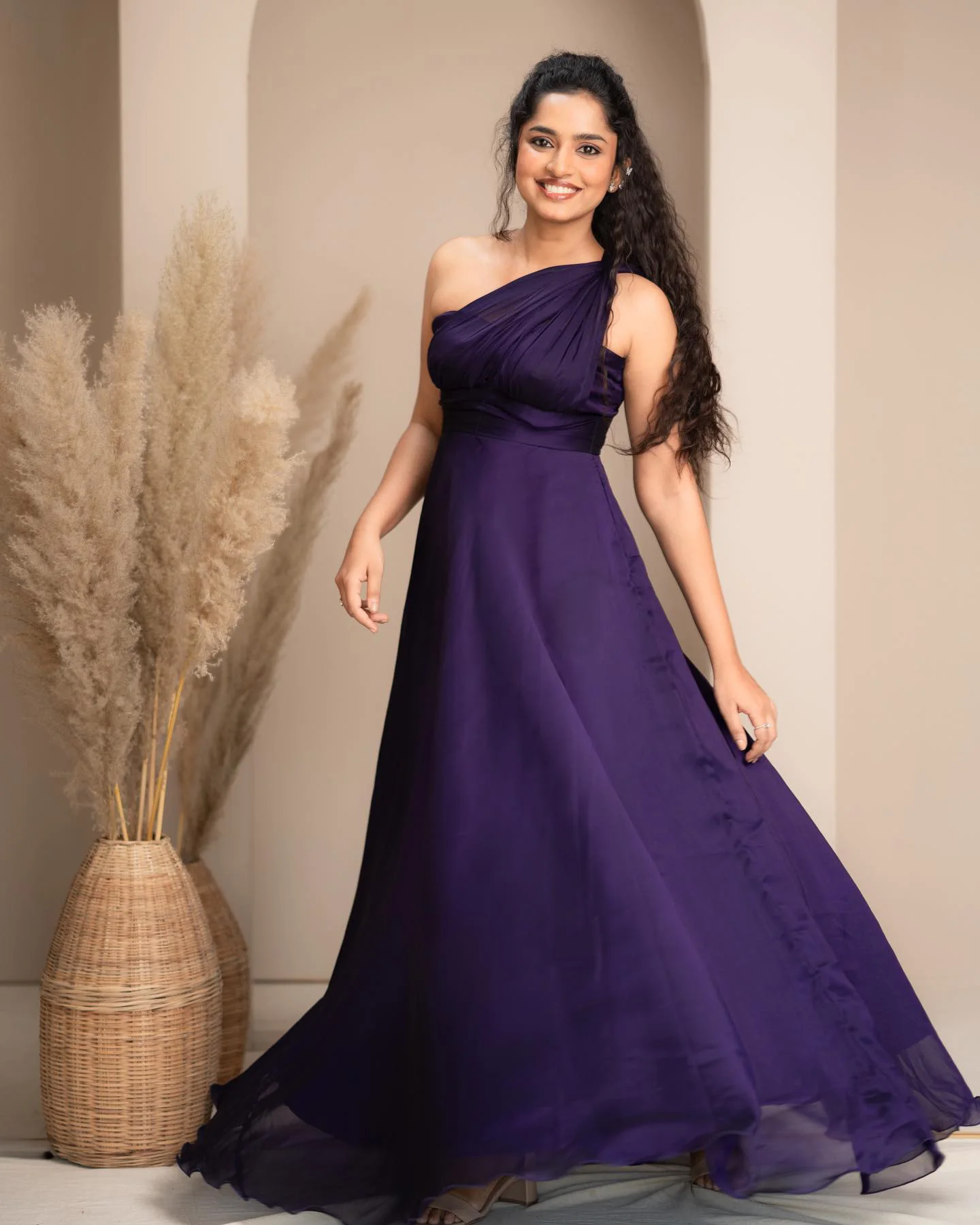 Divya Sripada Beauty in Modern Dresses