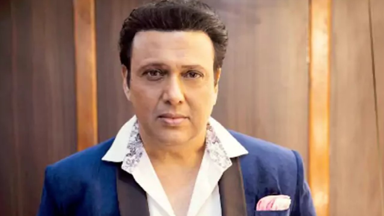 Govinda : బాలీవుడ్ నటుడి కాలిలో దిగిన బుల్లెట్.. హుటాహుటిన ఆస్పత్రికి తరలింపు.. Govinda : బాలీవుడ్ నటుడి కాలిలో దిగిన బుల్లెట్.. హుటాహుటిన ఆస్పత్రికి తరలింపు..