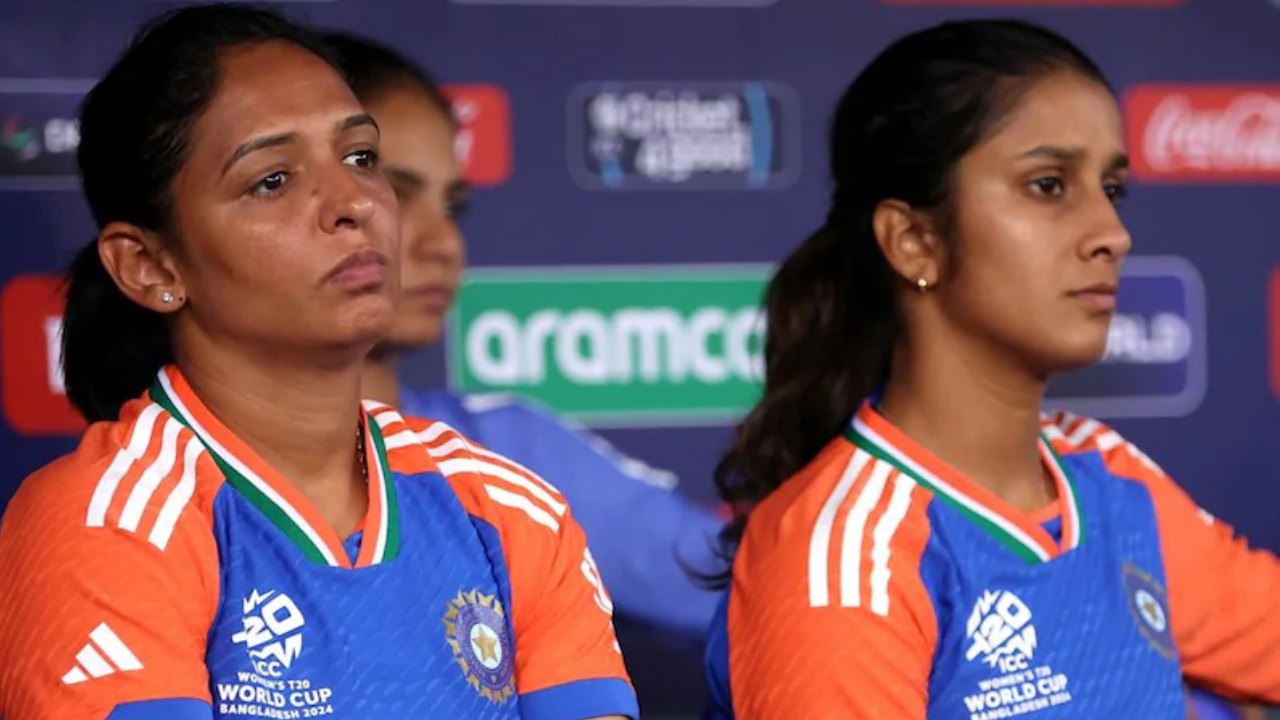 Womens T20 World Cup 2024 : కివీస్ చేతిలో ఘోర ఓటమి.. భారత్ సెమీస్ చేరాలంటే..? Womens T20 World Cup 2024 : కివీస్ చేతిలో ఘోర ఓటమి.. భారత్ సెమీస్ చేరాలంటే..?