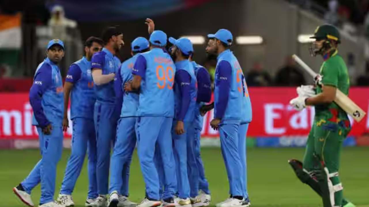IND vs BAN T20: ఇండియా వర్సెస్ బంగ్లాదేశ్ టీ20 మ్యాచ్.. అందరి కళ్లు ఆ ఇద్దరిపైనే.. ఎందుకంటే? IND vs BAN T20: ఇండియా వర్సెస్ బంగ్లాదేశ్ టీ20 మ్యాచ్.. అందరి కళ్లు ఆ ఇద్దరిపైనే.. ఎందుకంటే?