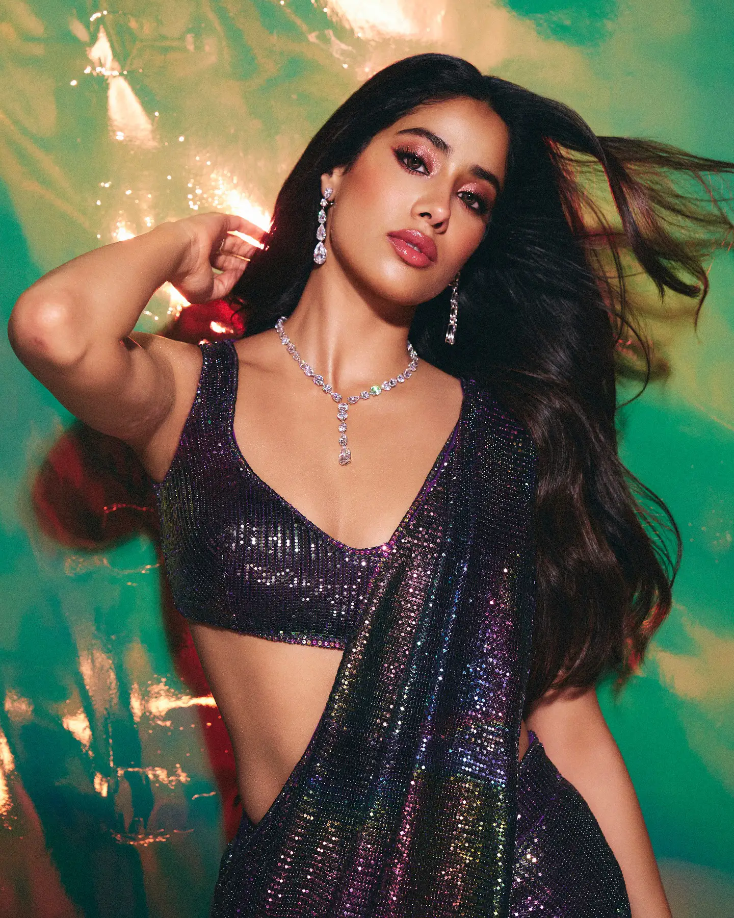 Janhvi Kapoor Shines in Saree