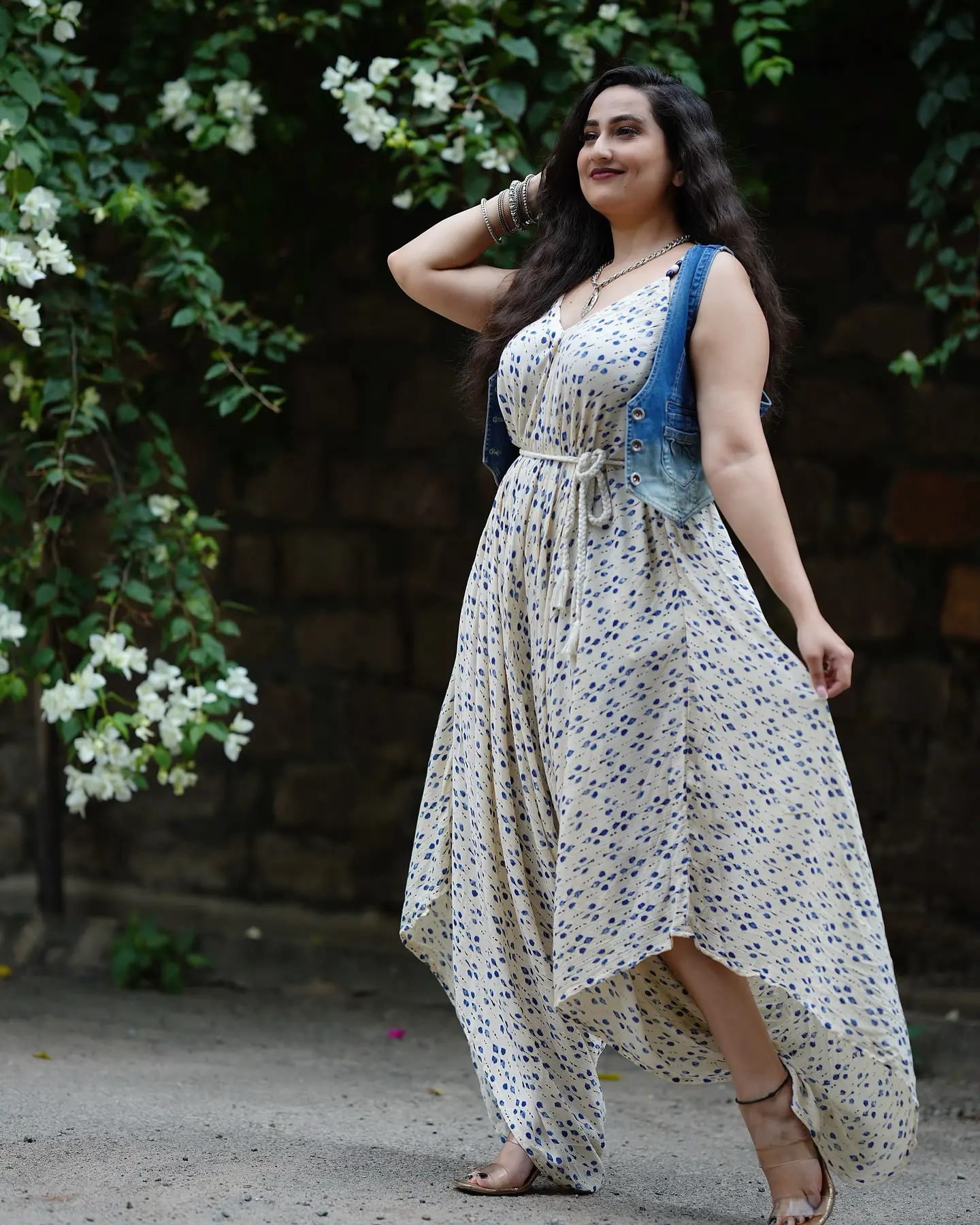 Anchor Manjusha Mesmerizing in Modern Dress with her Smile