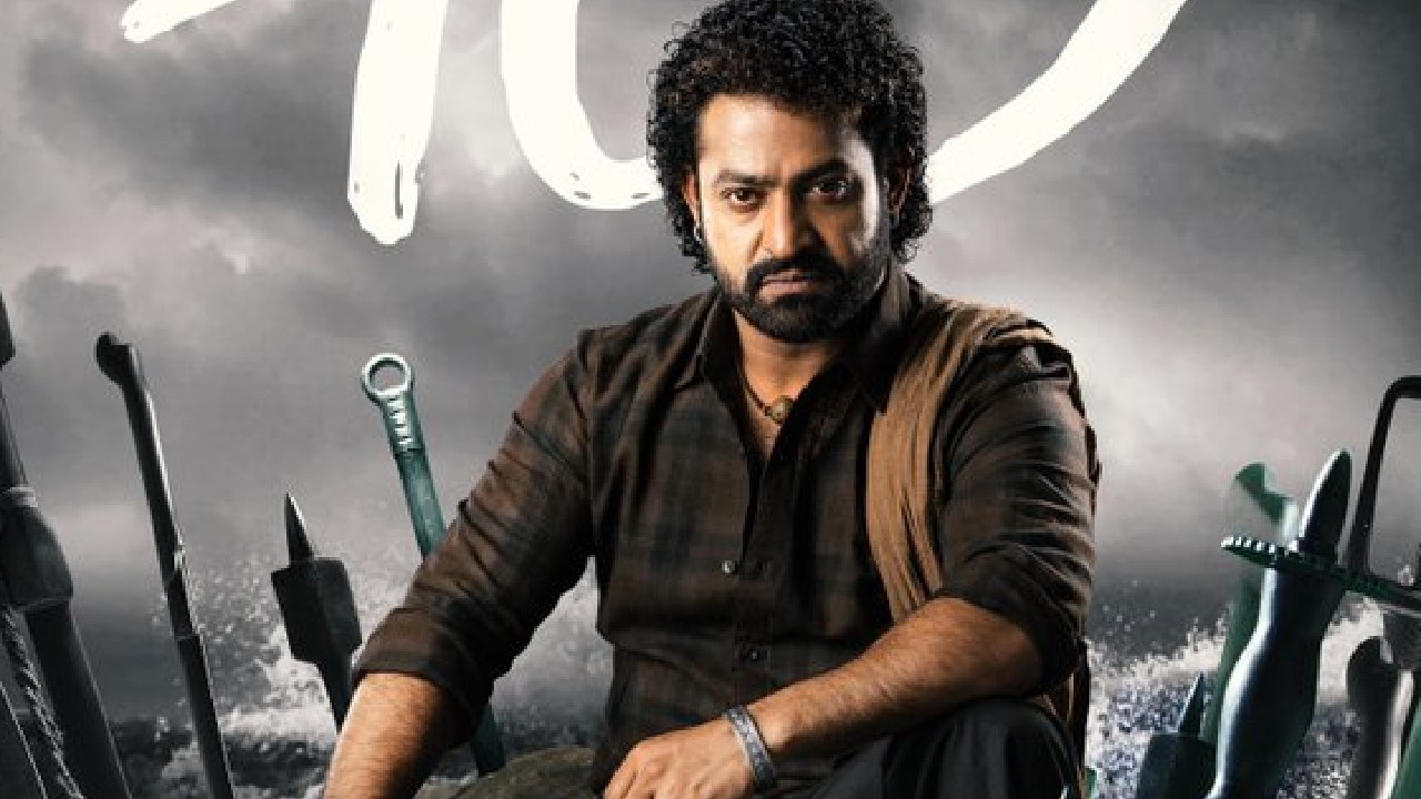 Devara : బాక్సాఫీస్ వద్ద దేవర దూకుడు.. వారం రోజుల్లో ఎంత కలెక్ట్ చేసిందంటే? Devara : బాక్సాఫీస్ వద్ద దేవర దూకుడు.. వారం రోజుల్లో ఎంత కలెక్ట్ చేసిందంటే?