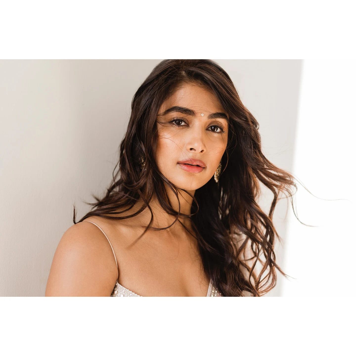 Pooja Hegde Mesmerizing looks in Saree