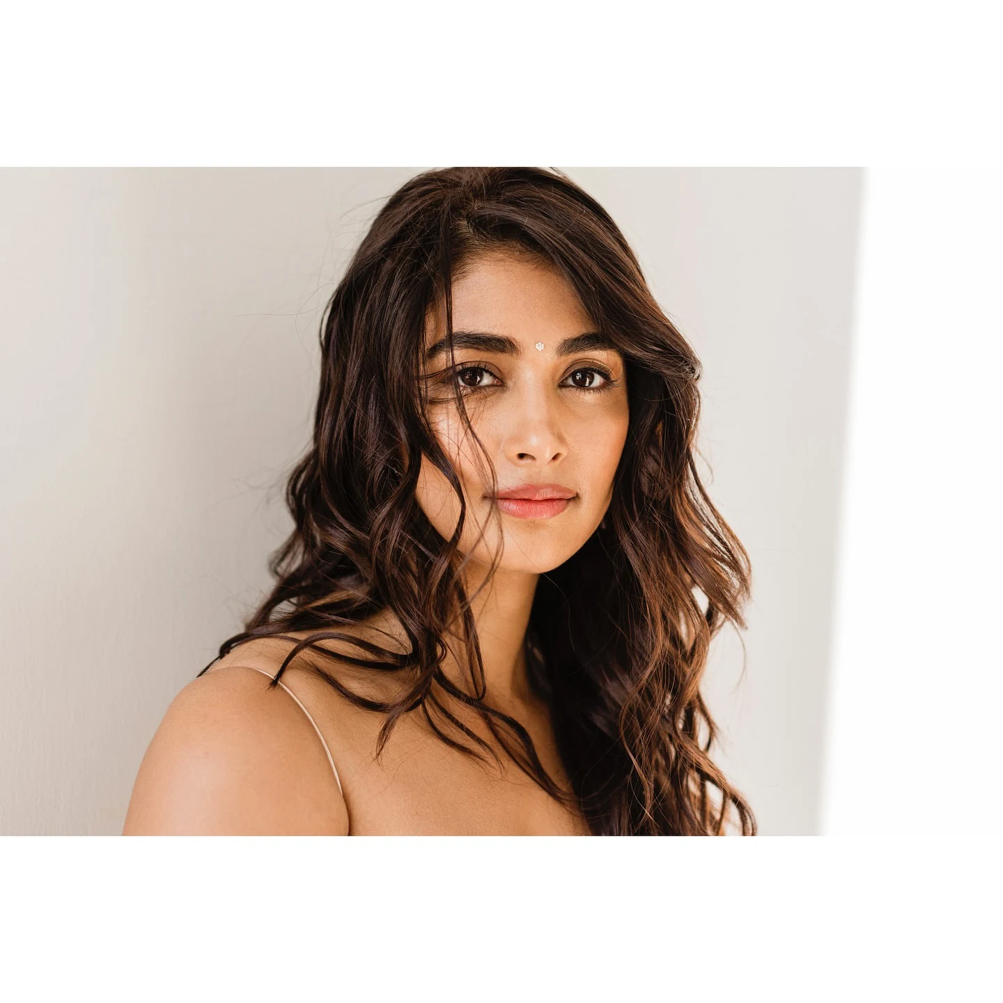 Pooja Hegde Mesmerizing looks in Saree