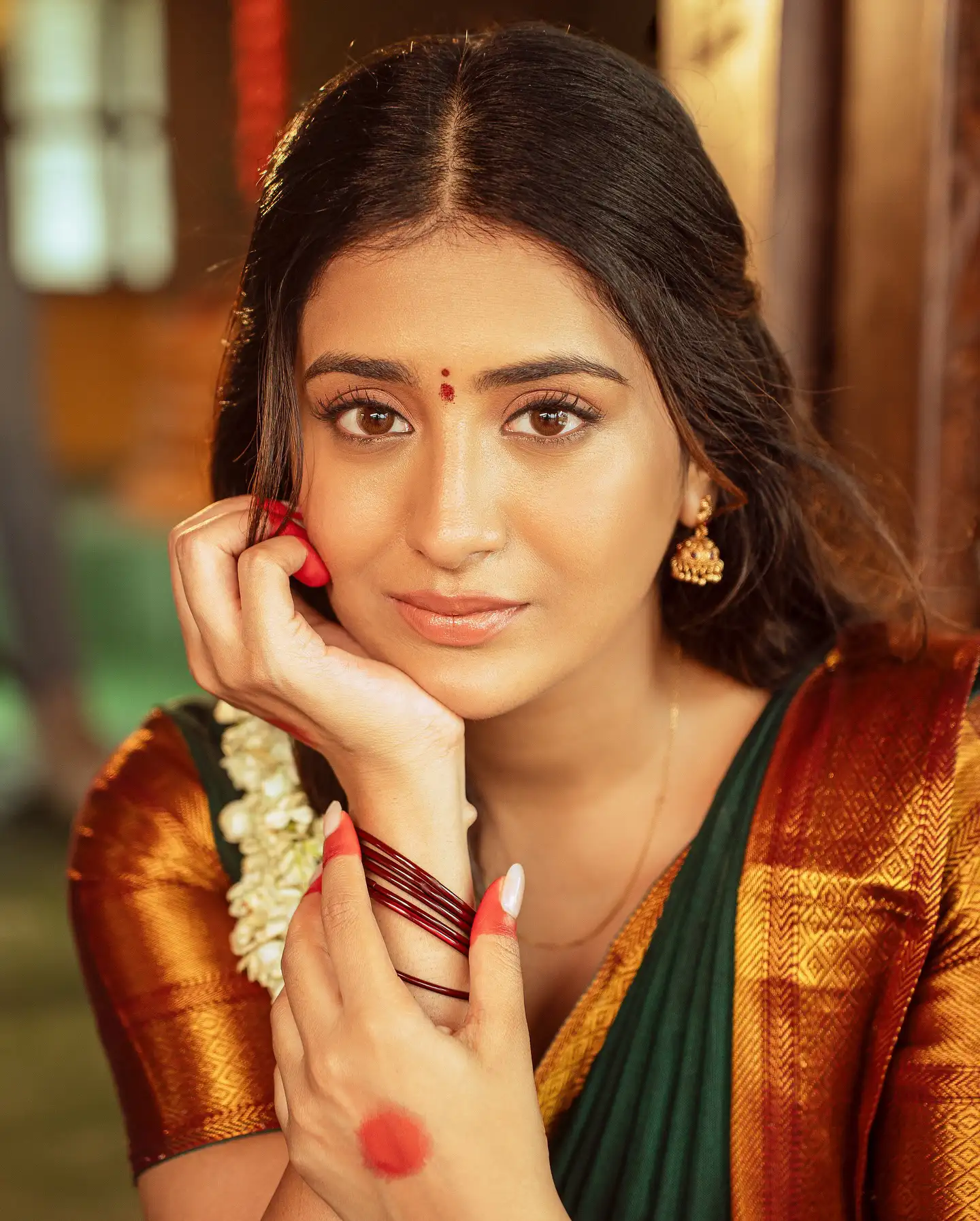 Rashi Singh Shining Looks in Half Saree