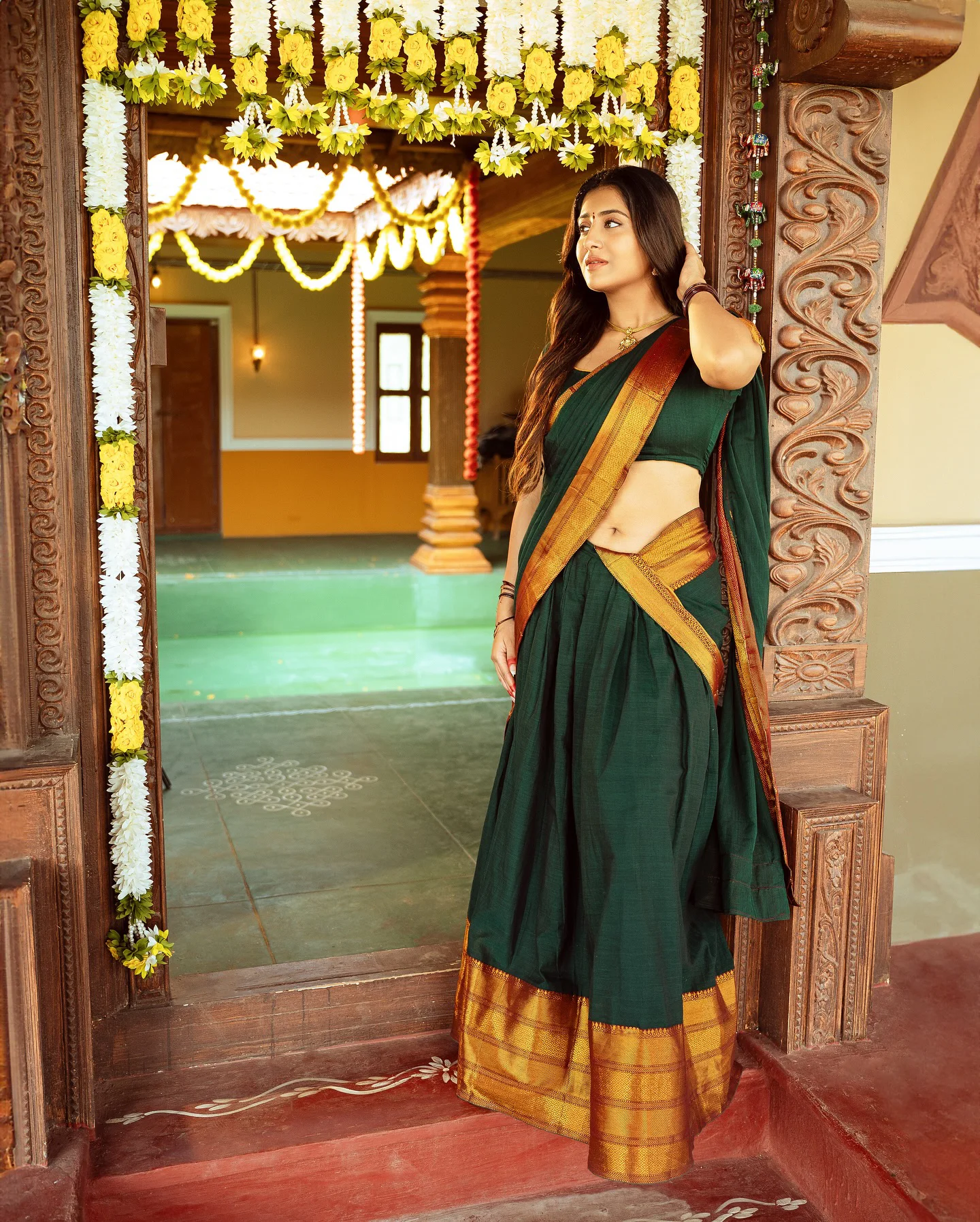 Rashi Singh Shining Looks in Half Saree