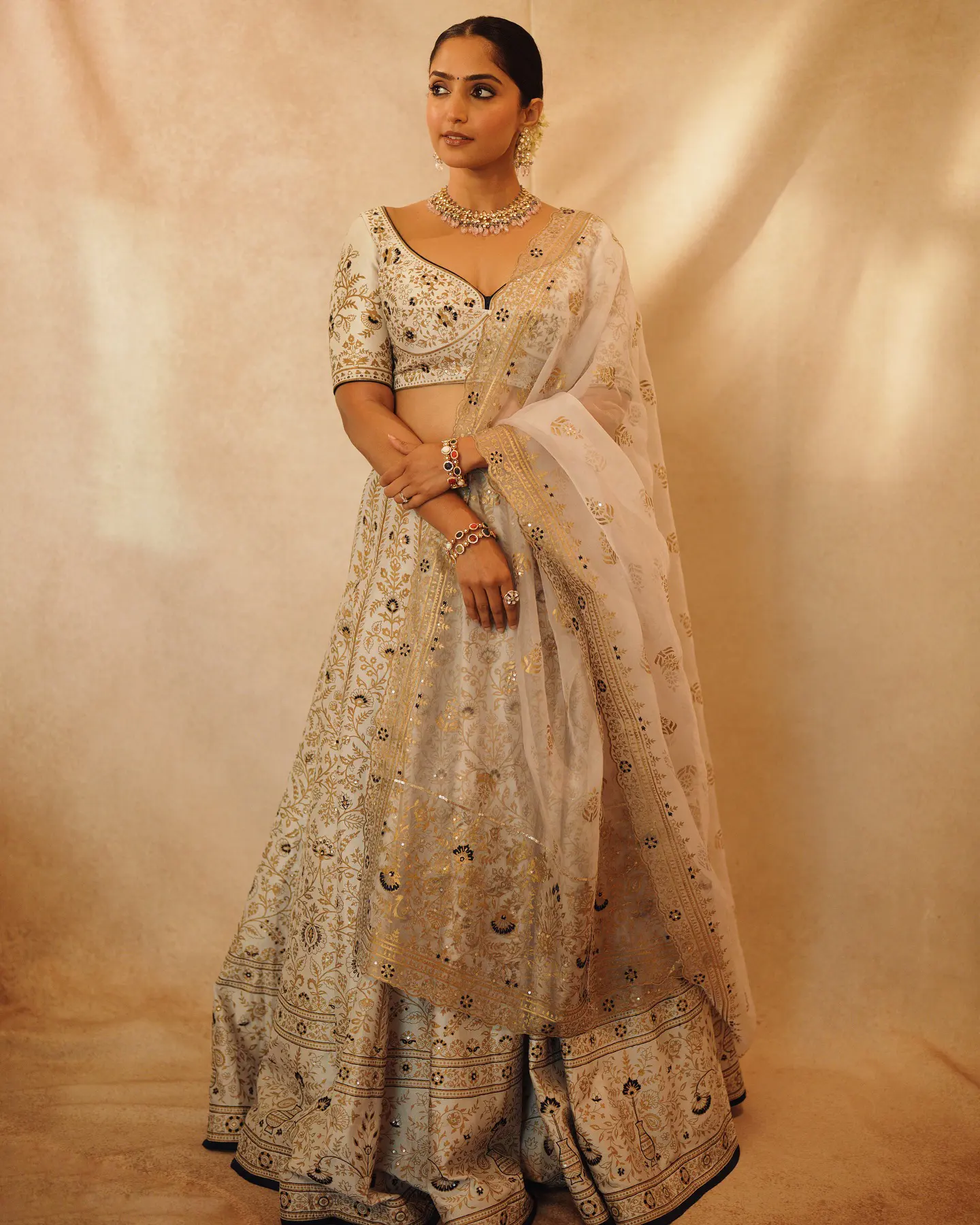 Reba Monica John Shines in Traditional Dress
