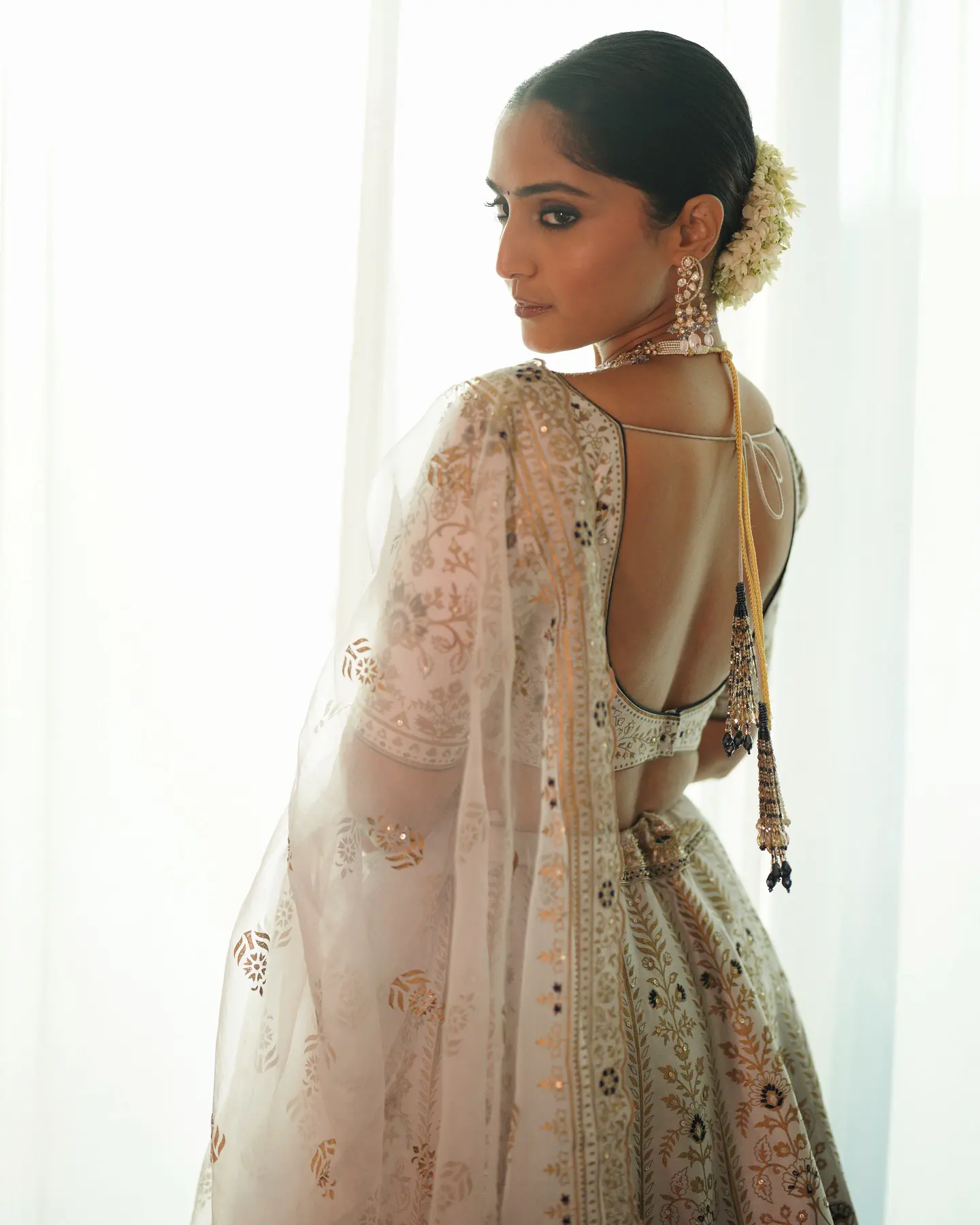 Reba Monica John Shines in Traditional Dress