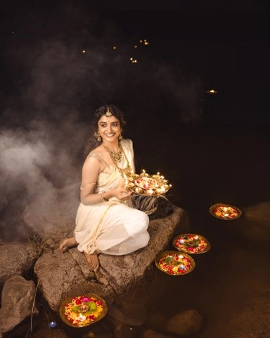 Roopa Koduvayur Angel Looks on Diwali