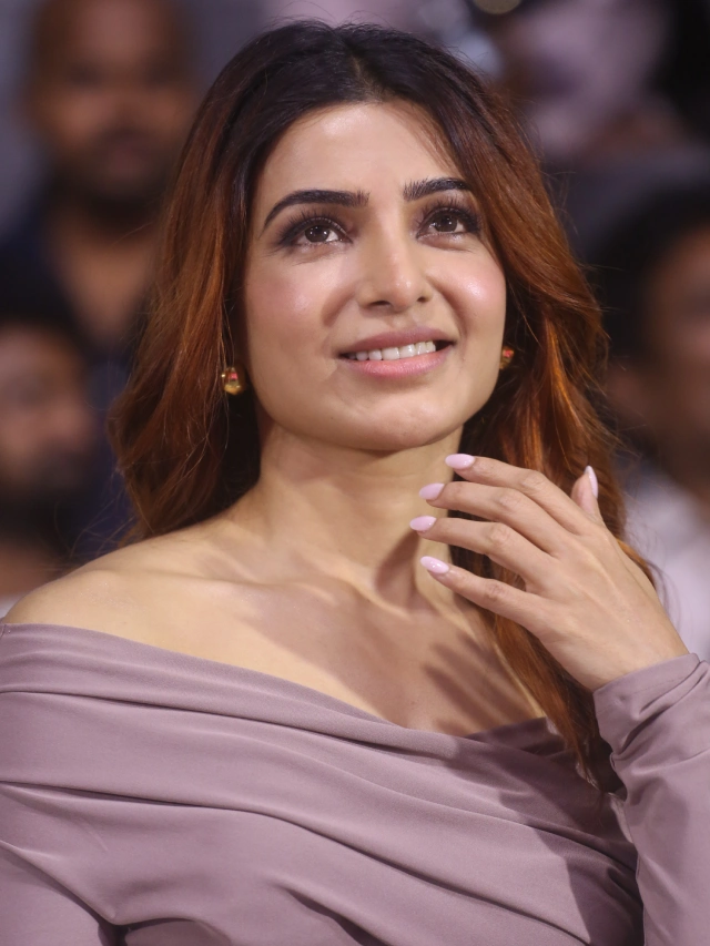 Samantha Stylish Looks