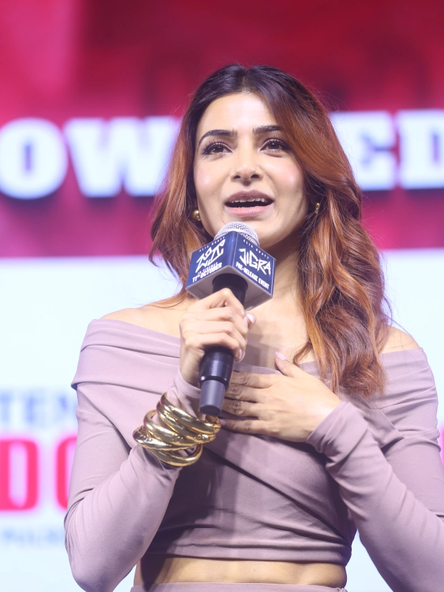 Samantha Stylish Looks
