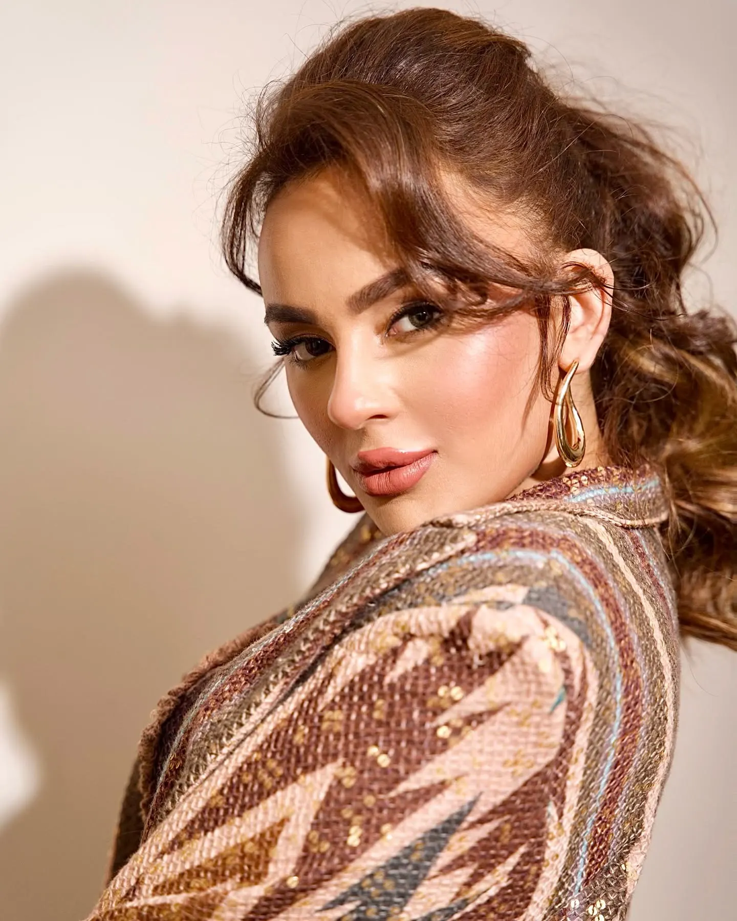 Seerat Kapoor Sizzling Photos