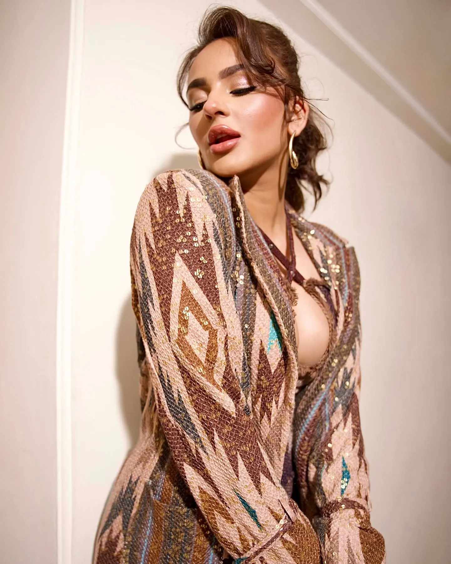 Seerat Kapoor Sizzling Photos