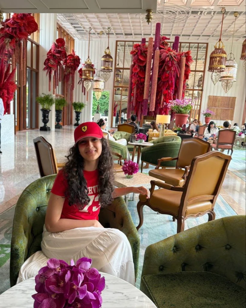 Mahesh Babu Enjoying Vacation with Family in Bangkok 