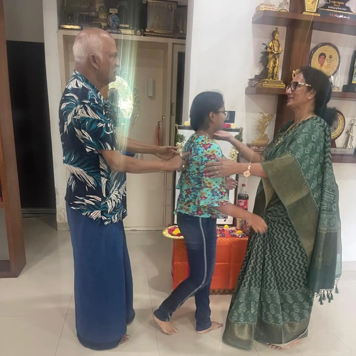 Prabhas Aunt Syamala Devi Tributes to Rajendra Prasad Daughter