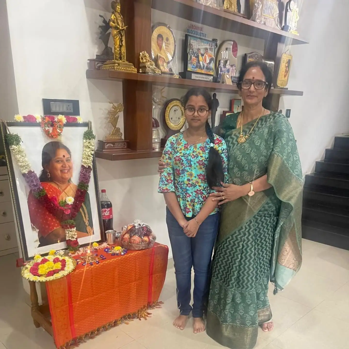 Prabhas Aunt Syamala Devi Tributes to Rajendra Prasad Daughter