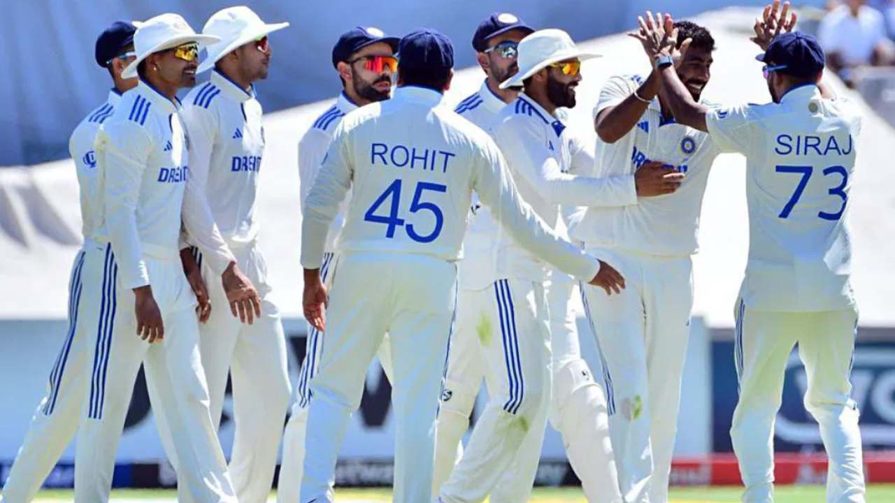 WTC Final 2024: టీమిండియా డబ్ల్యూటీసీ ఫైనల్కు చేరాలంటే ఇంకా ఎన్ని మ్యాచ్లు గెలవాలి.. సమీకరణలు ఇలా.. WTC Final 2024: టీమిండియా డబ్ల్యూటీసీ ఫైనల్కు చేరాలంటే ఇంకా ఎన్ని మ్యాచ్లు గెలవాలి.. సమీకరణలు ఇలా..