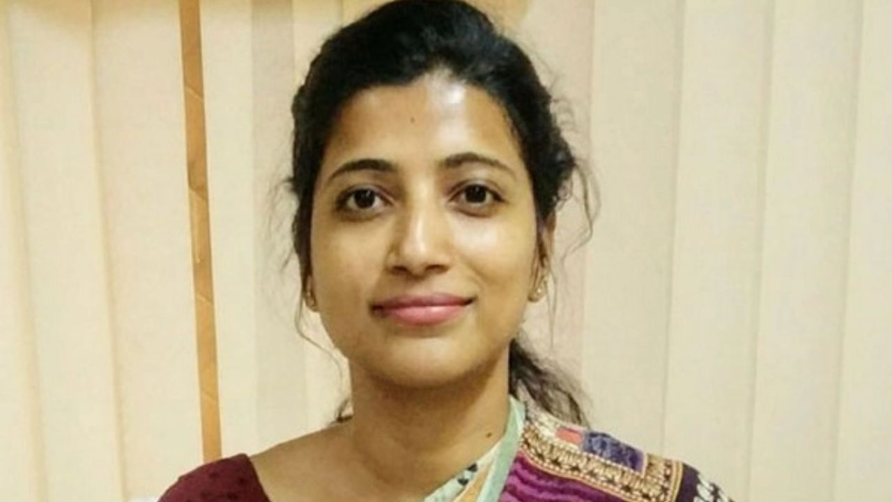 Amrapali: ఆమ్రపాలి విషయంలో కేంద్రానికి లేఖ రాయనున్న తెలంగాణ ప్రభుత్వం! Amrapali: ఆమ్రపాలి విషయంలో కేంద్రానికి లేఖ రాయనున్న తెలంగాణ ప్రభుత్వం!