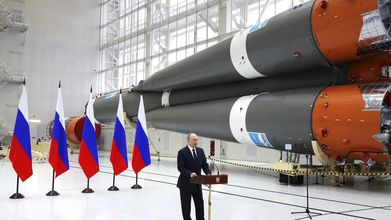 Russia: అణ్వస్త్ర ప్రయోగ పరీక్షలు చేపట్టిన రష్యా.. పుతిన్ ప్రణాళిక ఏమిటి.. వాళ్లకు వార్నింగ్ ఇచ్చారా? Russia: అణ్వస్త్ర ప్రయోగ పరీక్షలు చేపట్టిన రష్యా.. పుతిన్ ప్రణాళిక ఏమిటి.. వాళ్లకు వార్నింగ్ ఇచ్చారా?