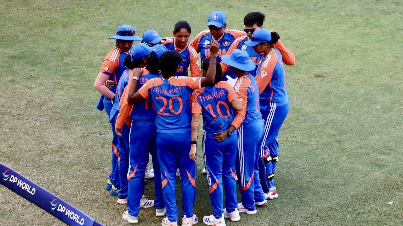 Womens T20 World Cup 2024 : శ్రీలంకతో భారత్ ఢీ.. ఓడితే టీమ్ఇండియా పరిస్థితేంటి? సెమీస్ ఛాన్స్ ఉందా? Womens T20 World Cup 2024 : శ్రీలంకతో భారత్ ఢీ.. ఓడితే టీమ్ఇండియా పరిస్థితేంటి? సెమీస్ ఛాన్స్ ఉందా?