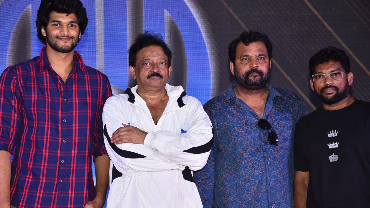 Ram Nagar Bunny : యాటిట్యూడ్ స్టార్ కోసం వచ్చిన ఆర్జీవీ.. సినిమా చూసి యాటిట్యూడ్ స్టార్ ట్యాగ్ నాకు సెట్ అవ్వుద్దో లేదో చెప్పండి.. Ram Nagar Bunny : యాటిట్యూడ్ స్టార్ కోసం వచ్చిన ఆర్జీవీ.. సినిమా చూసి యాటిట్యూడ్ స్టార్ ట్యాగ్ నాకు సెట్ అవ్వుద్దో లేదో చెప్పండి..