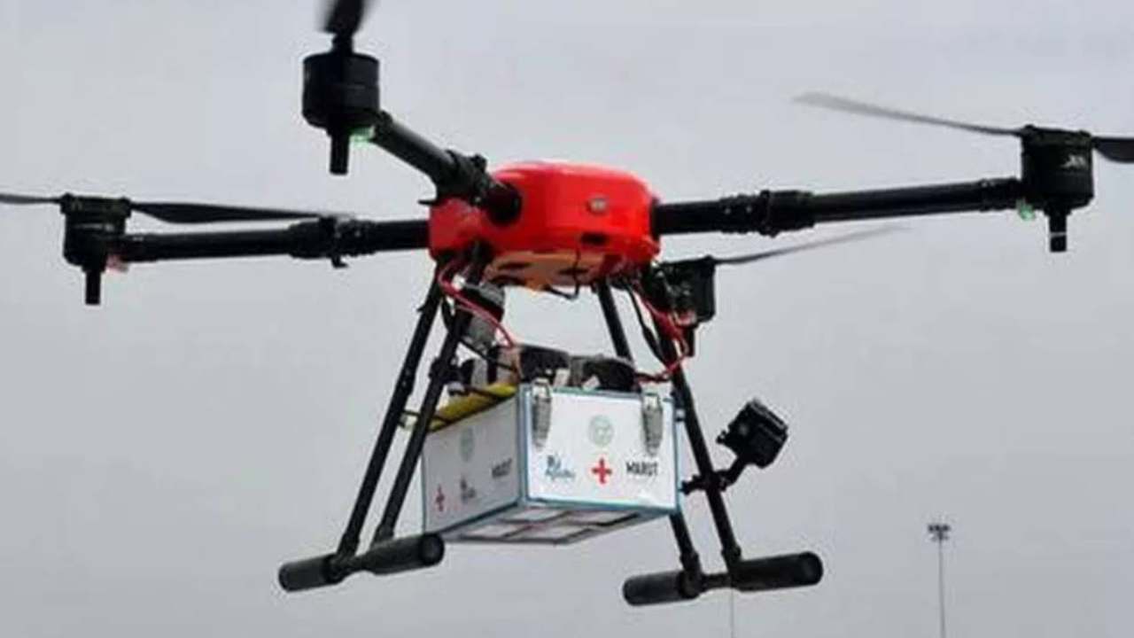 Drone Summit 2024: అమరావతిలో డ్రోన్ సమ్మిట్.. దేశంలోనే అతిపెద్ద ఈవెంట్.. ఐదు వేలకుపైగా డ్రోన్లతో డ్రోన్ షో.. Drone Summit 2024: అమరావతిలో డ్రోన్ సమ్మిట్.. దేశంలోనే అతిపెద్ద ఈవెంట్.. ఐదు వేలకుపైగా డ్రోన్లతో డ్రోన్ షో..