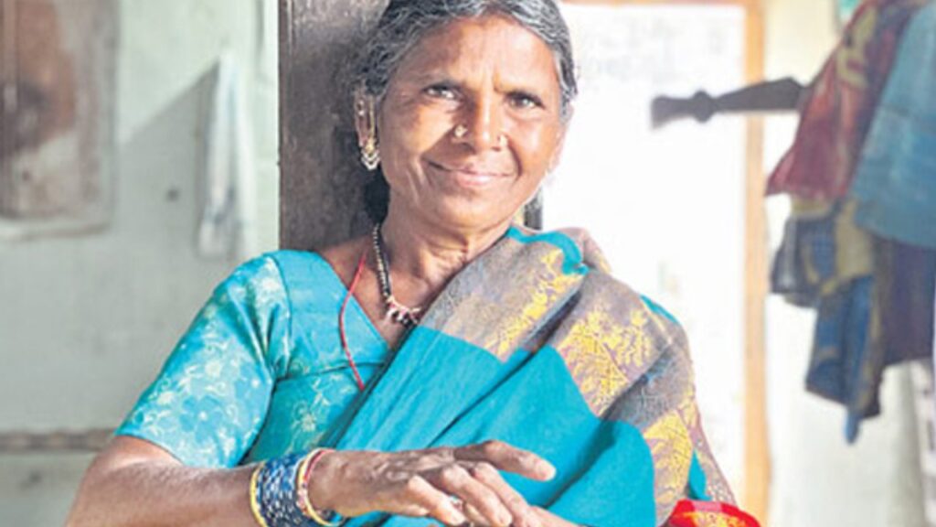Case Filed on Gangavva in Forest Department Gangavva out from Bigg Boss Rumours goes Viral