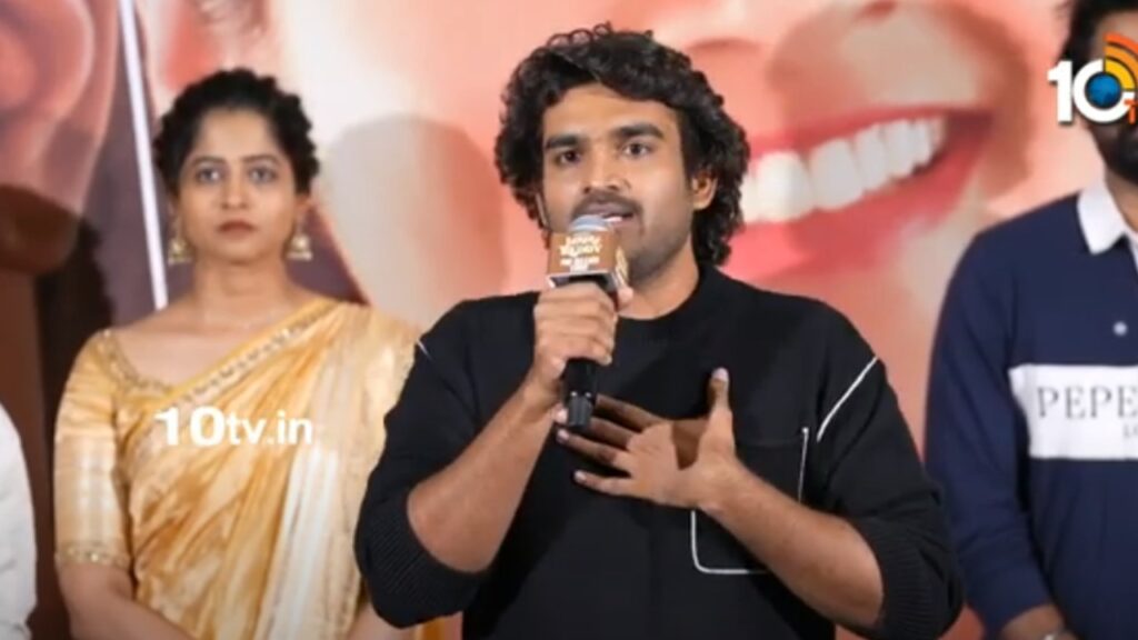 Kiran Abbavaram got Emotional in Love Reddy Movie Pre Release Event