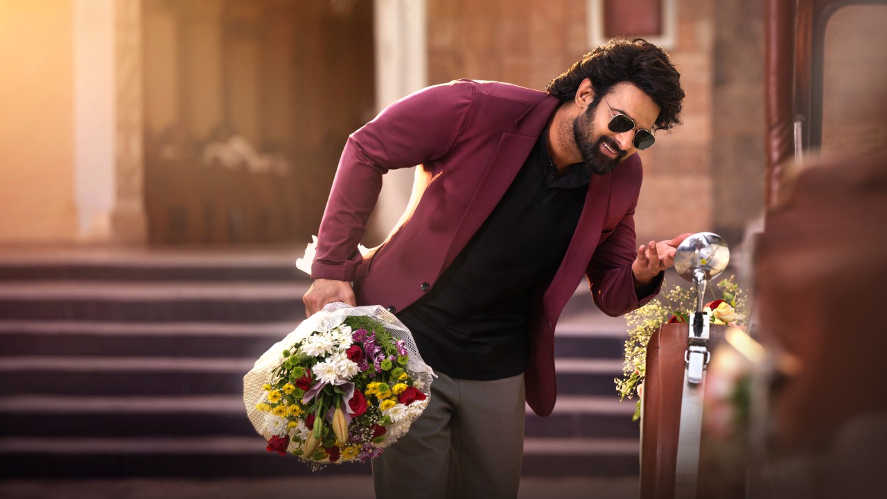 Prabhas Birthday : ప్రభాస్ కి పుట్టిన రోజు శుభాకాంక్షలు చెప్పిన సెలబ్రిటీలు.. ఎవరెవరు ఎలా విషెస్ చెప్పారంటే..? Prabhas Birthday : ప్రభాస్ కి పుట్టిన రోజు శుభాకాంక్షలు చెప్పిన సెలబ్రిటీలు.. ఎవరెవరు ఎలా విషెస్ చెప్పారంటే..?