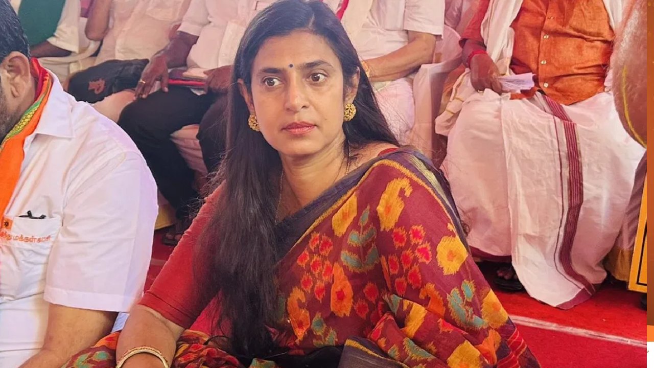 Actress Kasturi : పరారీలో నటి కస్తూరి.. ఇంటికి తాళం, ఫోన్ స్విచ్ఛాఫ్! Actress Kasturi : పరారీలో నటి కస్తూరి.. ఇంటికి తాళం, ఫోన్ స్విచ్ఛాఫ్!