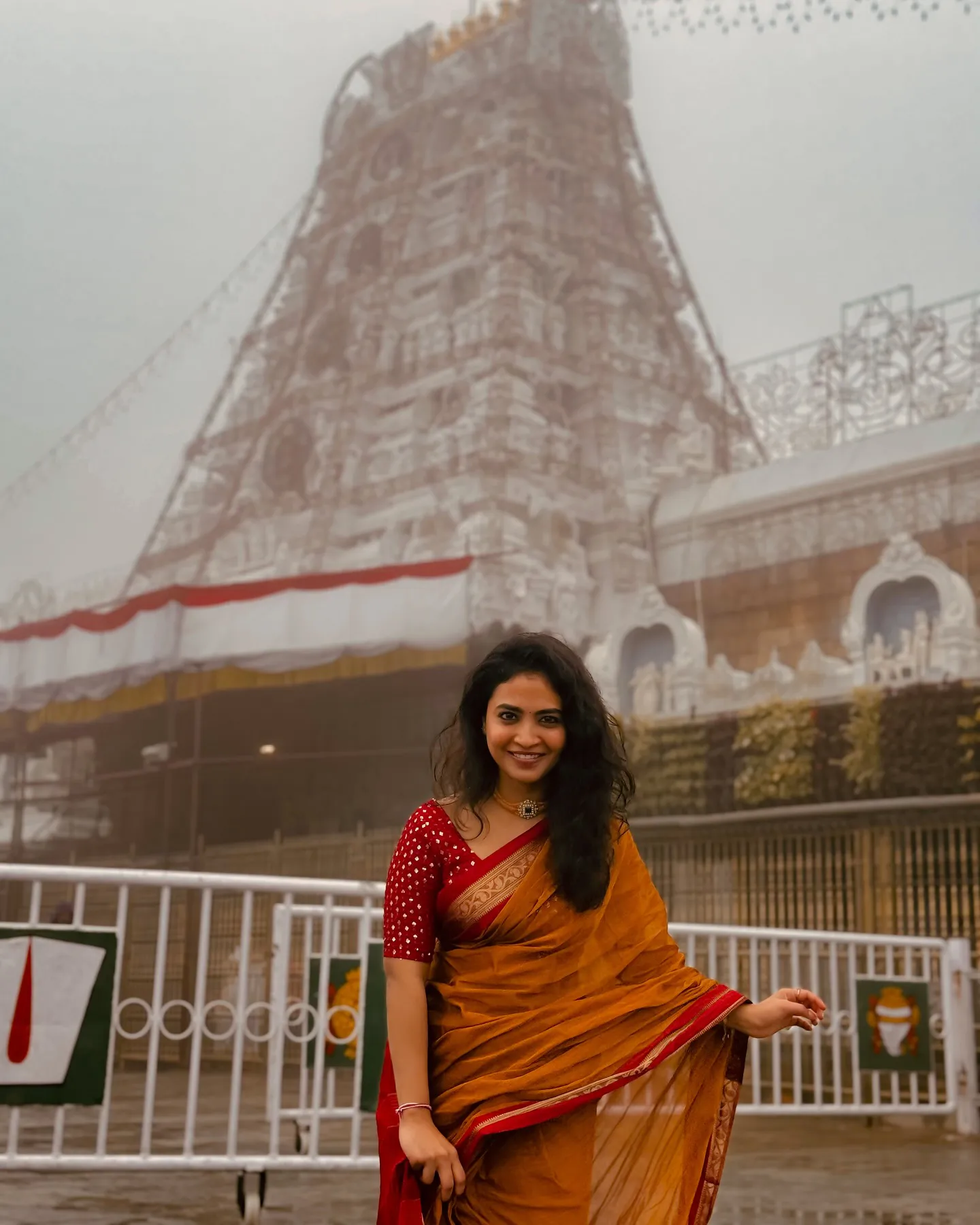 Alekhya Harika Visits Tirumala Venkateswara Swamy Temple