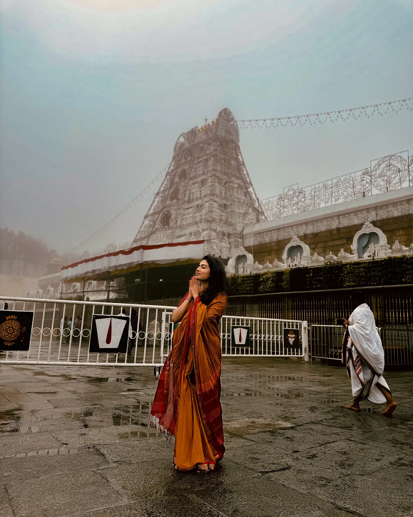 Alekhya Harika Visits Tirumala Venkateswara Swamy Temple