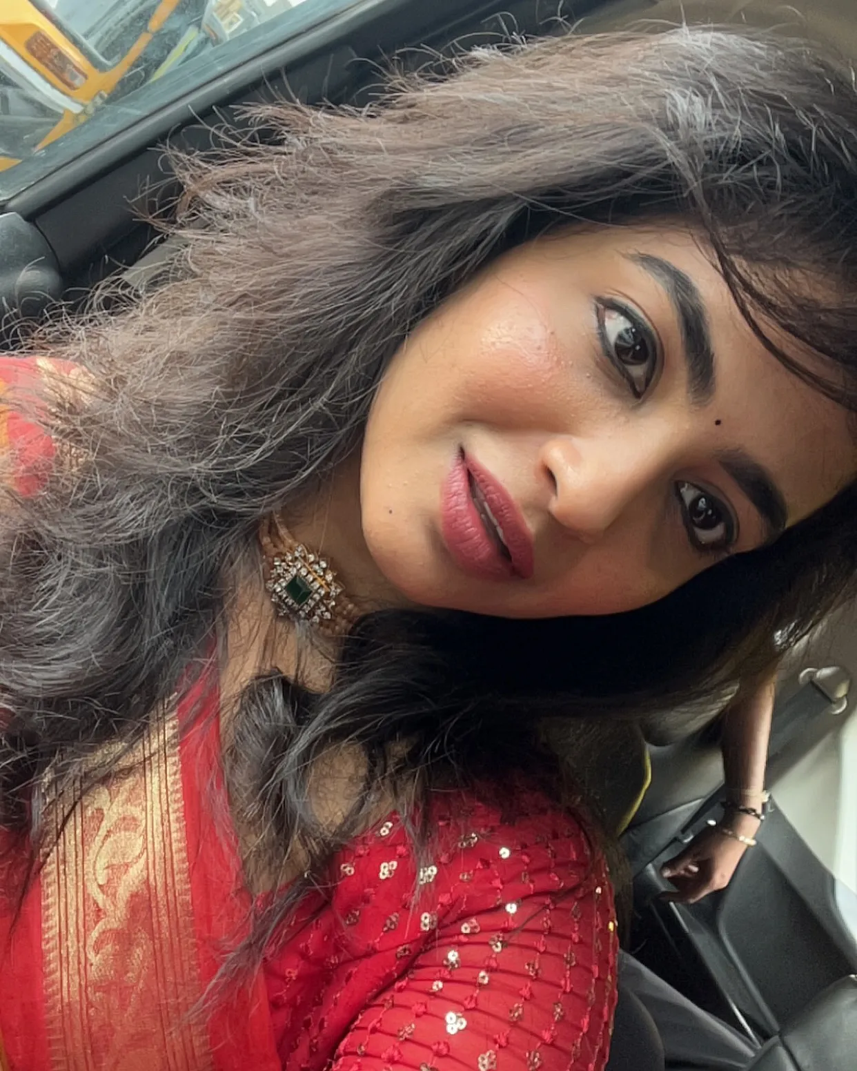 Alekhya Harika Visits Tirumala Venkateswara Swamy Temple