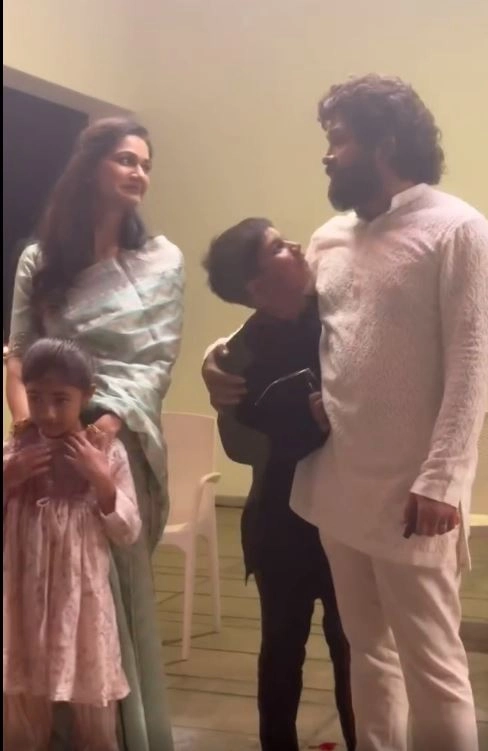 Allu Arjun Diwali Celebrations with Family