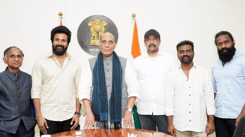 Defense Minister congratulated the movie team on the success of Amaran