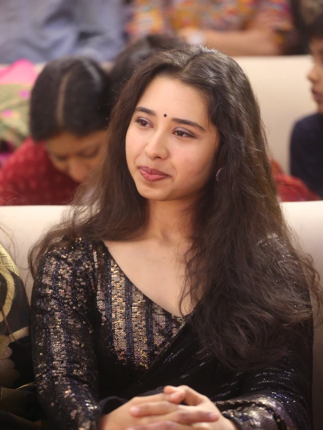 Annanya Krishnan Stunning Looks in Saree