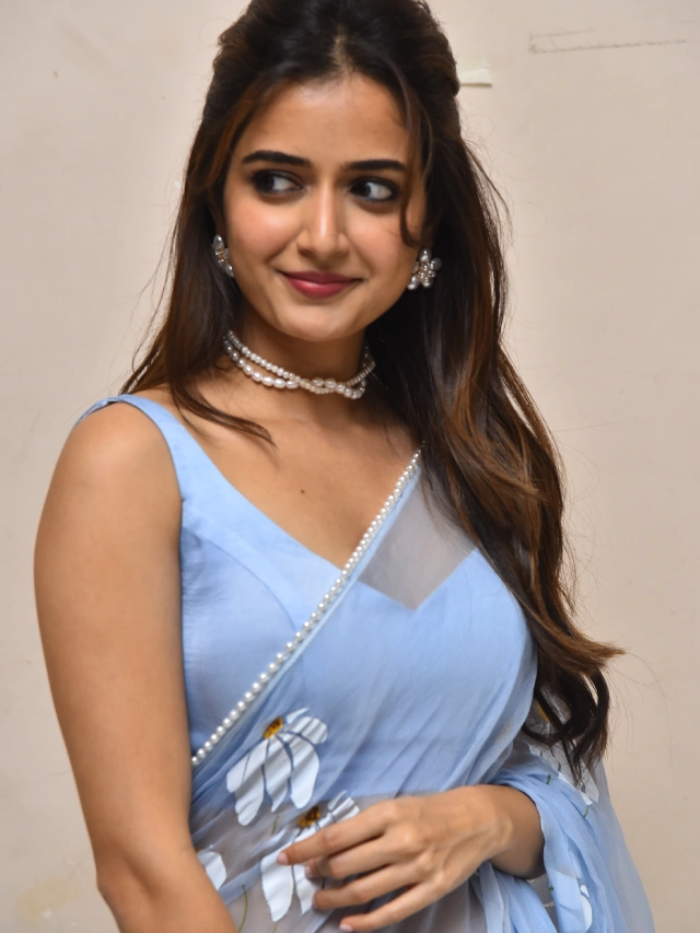 Ashika Ranganath Cute Looks in Saree