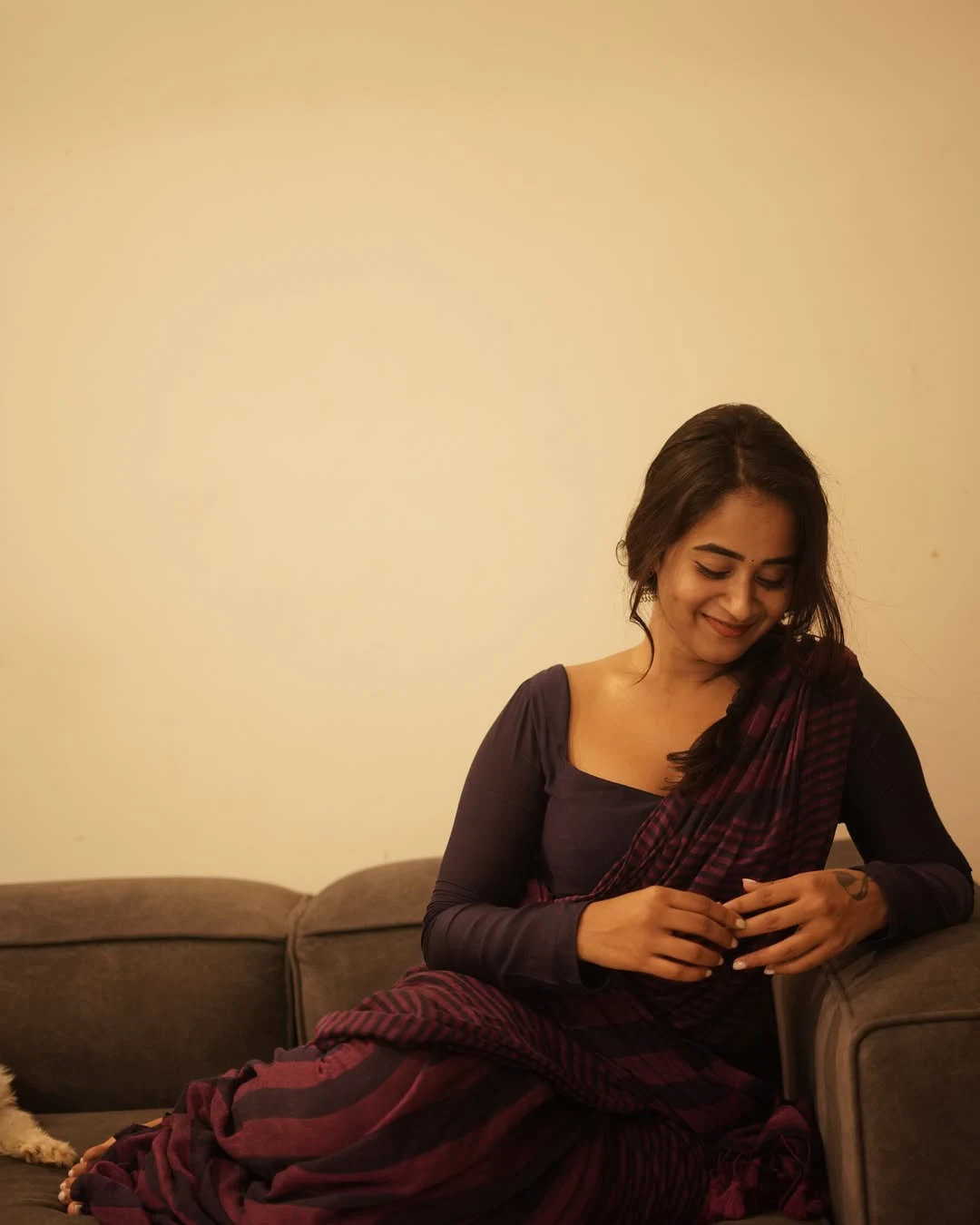 Deepthi Sunaina Stunning Looks in Saree
