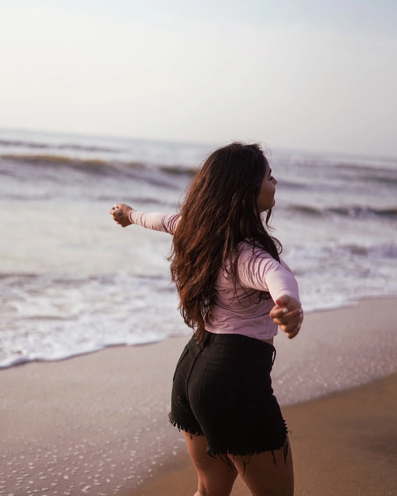 Deepthi Sunaina Enjoying in Chennai Beach