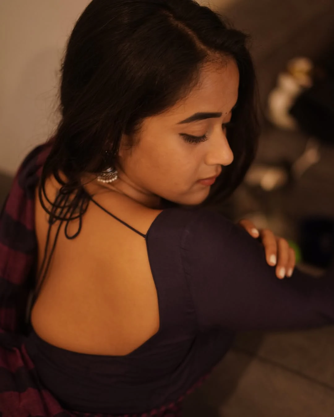 Deepthi Sunaina Stunning Looks in Saree