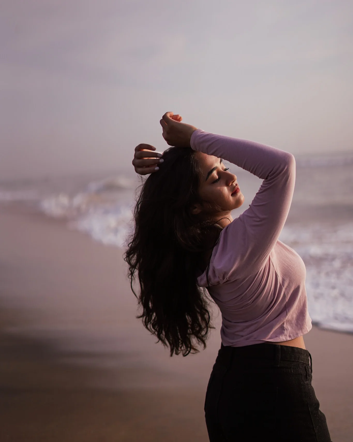 Deepthi Sunaina Enjoying in Chennai Beach