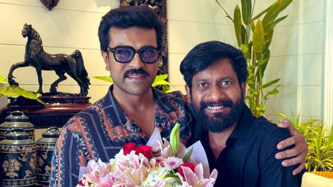 Ram charan : ఆర్సీ 16 కోసం సరికొత్త లుక్లో రామ్చరణ్.. ఫోటో షేర్ చేసిన దర్శకుడు Ram charan : ఆర్సీ 16 కోసం సరికొత్త లుక్లో రామ్చరణ్.. ఫోటో షేర్ చేసిన దర్శకుడు