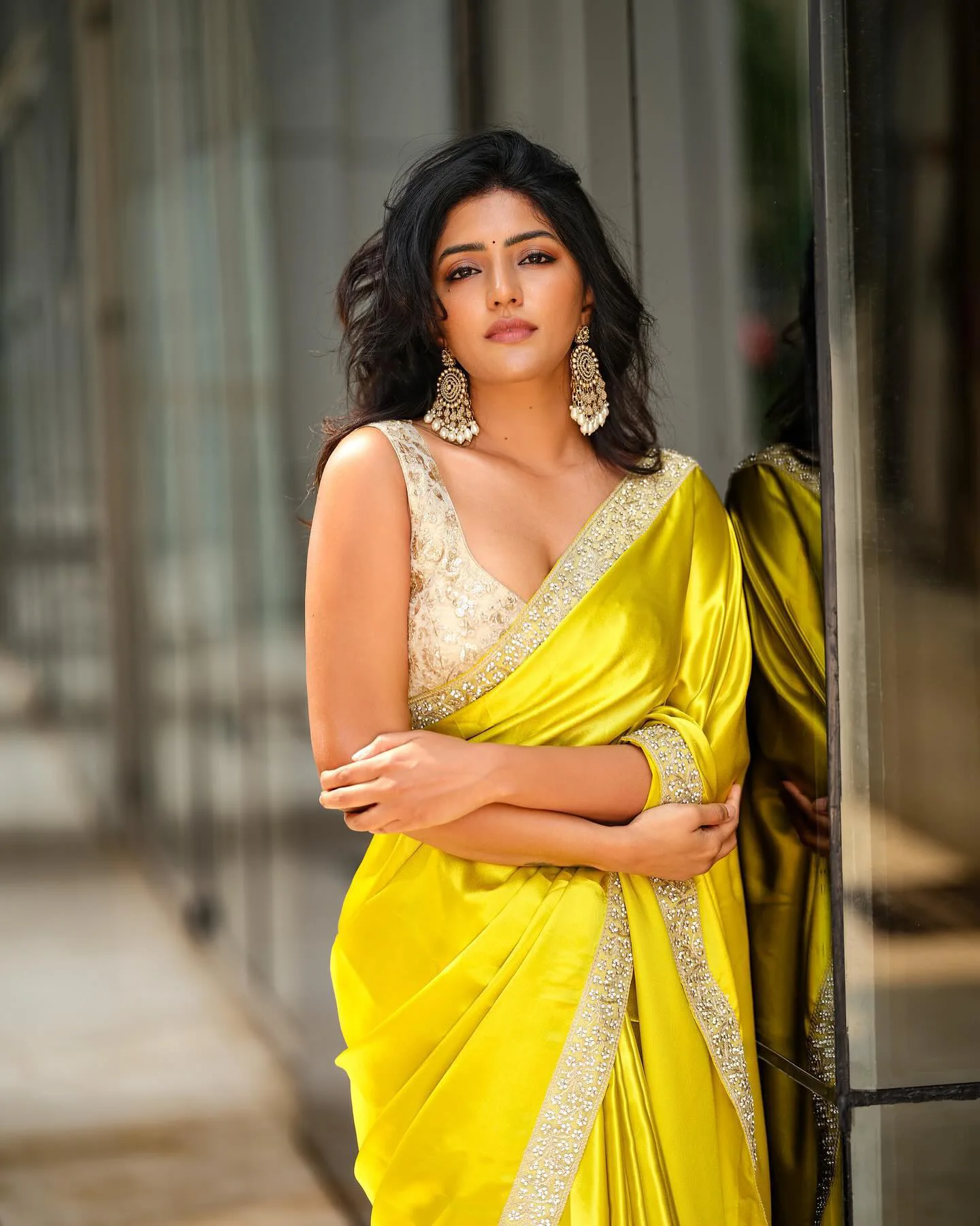 Eesha Rebba Stunning Looks in Saree