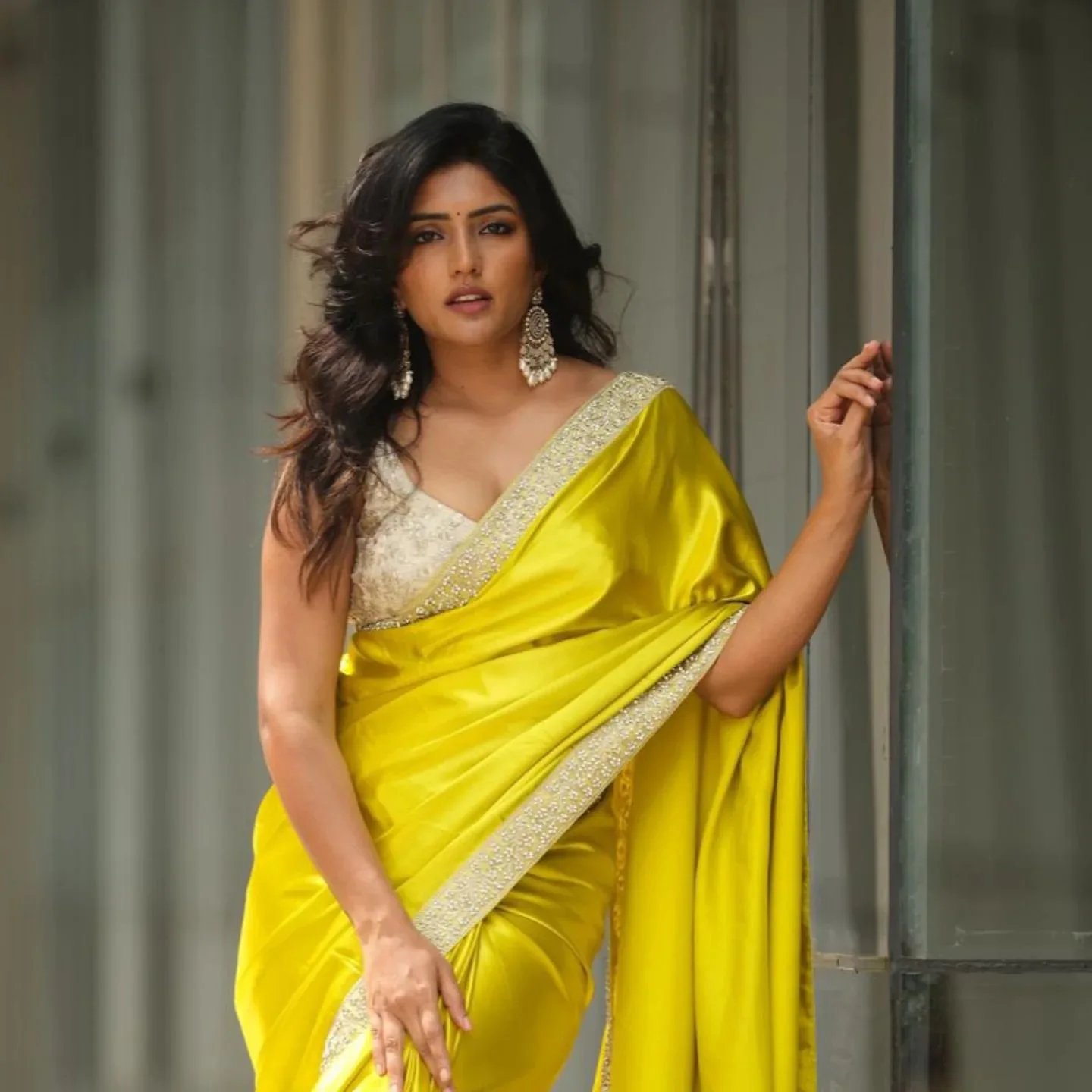 Eesha Rebba Stunning Looks in Saree