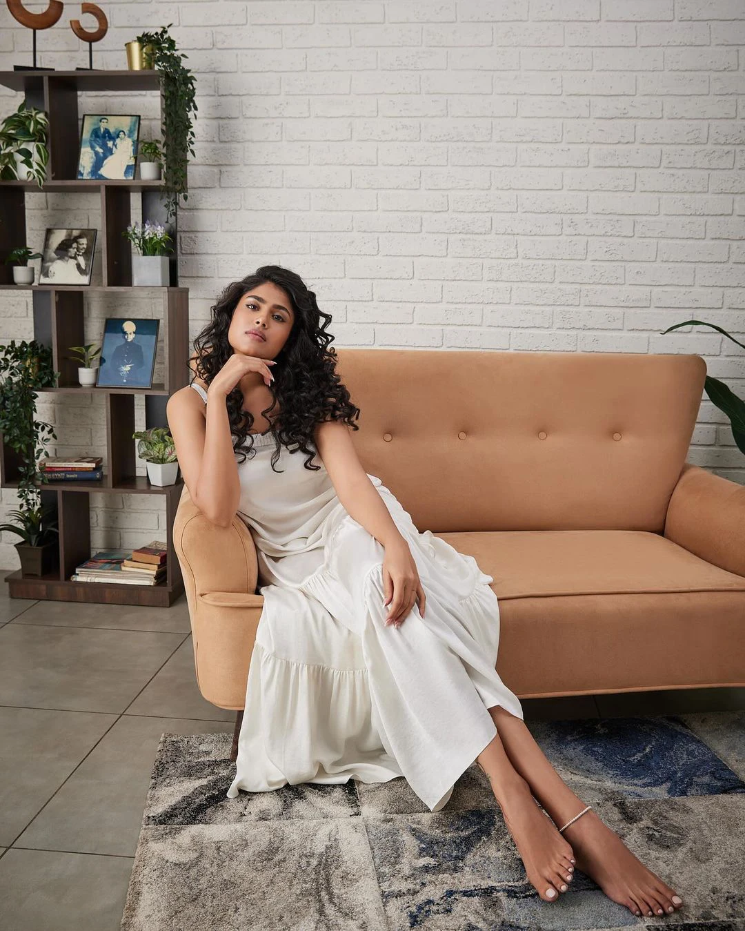 Faria Abdullah Sizzling Photos in White Dress