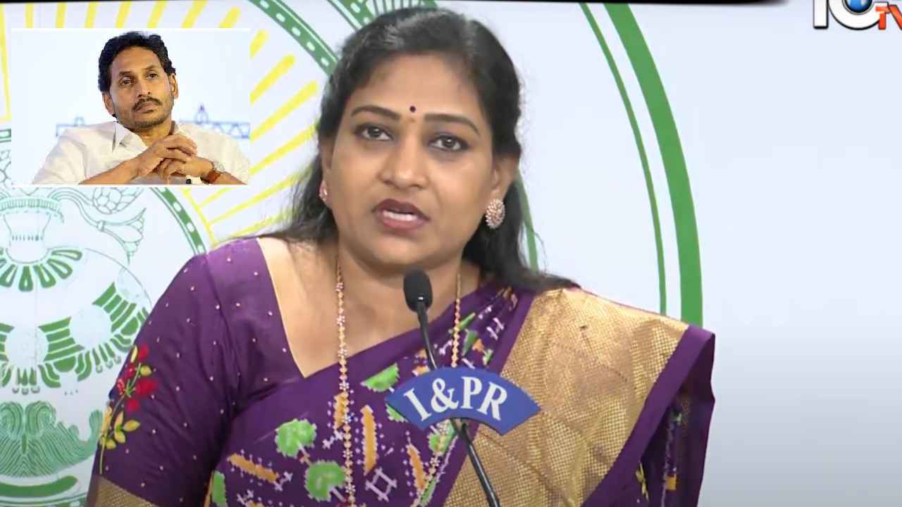 మీ తల్లిని, చెల్లిని తిట్టిన వారిని మేము అరెస్ట్ చేస్తున్నాం- జగన్పై హోంమంత్రి అనిత ఫైర్ మీ తల్లిని, చెల్లిని తిట్టిన వారిని మేము అరెస్ట్ చేస్తున్నాం- జగన్పై హోంమంత్రి అనిత ఫైర్