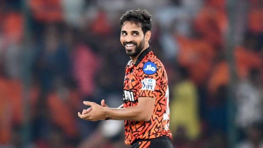 IPL Mega Auction 2025 Bhuvaneshwar Kumar Sold to RCB