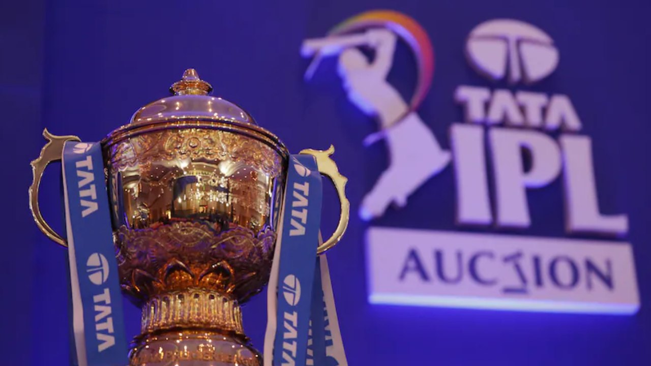 IPL auction : ఐపీఎల్ మెగా వేలం.. పేర్లు నమోదు చేసుకున్న 1574 మంది క్రికెటర్లు.. అదృష్టం 204 మందికే.. IPL auction : ఐపీఎల్ మెగా వేలం.. పేర్లు నమోదు చేసుకున్న 1574 మంది క్రికెటర్లు.. అదృష్టం 204 మందికే..