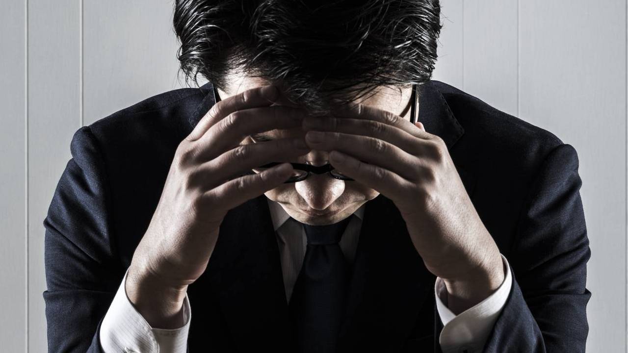 Japanese Man: ఒత్తిడి నుంచి ఉపశమనంకోసం జపాన్ వ్యక్తి వింత ప్రవర్తన.. అరెస్టు చేసిన పోలీసులు Japanese Man: ఒత్తిడి నుంచి ఉపశమనంకోసం జపాన్ వ్యక్తి వింత ప్రవర్తన.. అరెస్టు చేసిన పోలీసులు